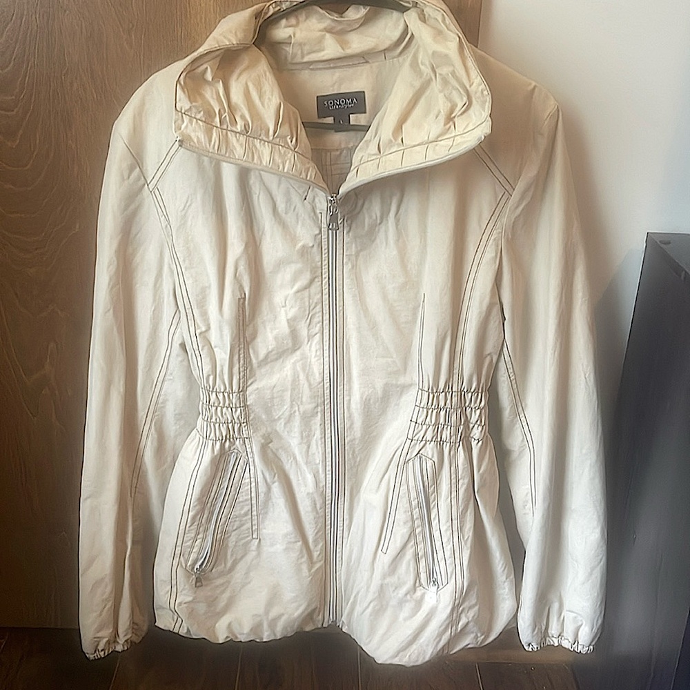 Sonoma cream jacket with brown lining and silver zippers size large